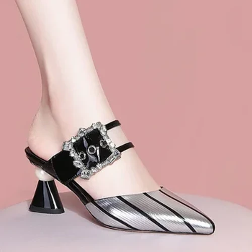 Verano 2024, zapatillas de tacón alto para mujer, Sandalias de tacón extraño de colores mezclados, zapatos de mujer con botones cuadrados para exteriores Baotou