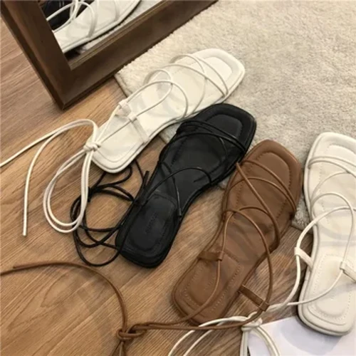 Kesäkengät Naisten Sandaalit Kapeanauha Vintage Neliömäinen Tasainen Ristihihna Sandaalit V muotoinen Design Kengät Naiset