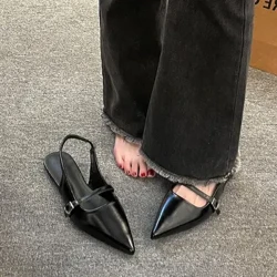 Forårssko 2023 Sandaler Dragt Kvinde Beige Klare hæle All-Match Comfort Ny Spids Sort Lukket Sommer Flad Piger Mode Rom