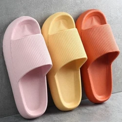 ʻO nā kāmaʻa ʻauʻau mānoanoa o ka hale wahine i nā kāmaʻa maʻemaʻe EVA i loko o nā kāmaʻa wahine 2023 kauwela Non-slip Flip Flops