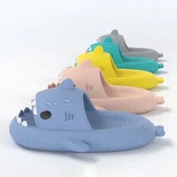 2023 Ny Sommer Haj Hjemmesko Dame Rutsjebaner Mænd Badeværelse Flip Flops Hjem Anti-skrid flade sko Udendørs børns sjove sandaler