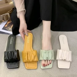 I-Woman Flat Slides Slippers Summer 2023 Izimbadada Ezintsha Ezithandelwayo Ze-Stylish Square Head Zabesifazane Izicathulo Ezivamile Ziphequlula Izicathulo Ezinemibala Eqinile