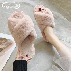 Vintertofflor Dammode Cross Fluffy Fur Tofflor Hem Rutschbanor Plattform Platt inomhusgolv Flip Flops Dam Damskor 2024