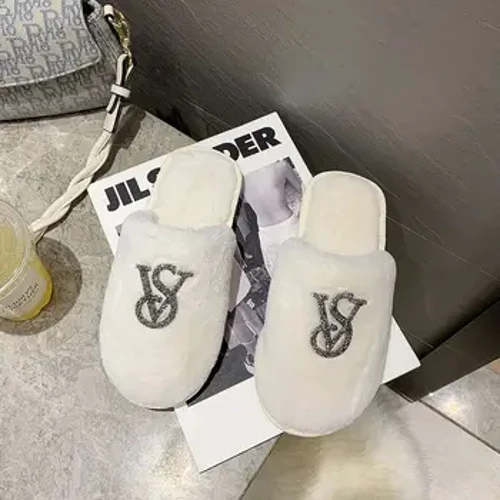Slippers za Pamba za Nywele za Wanawake Majira ya Msimu wa baridi Viatu Vipya vya Uvuguvugu Nyumbani Viatu vya Kung'aa vya Almasi Mitindo Vaa Viatu vya Mwanga vya Wanawake