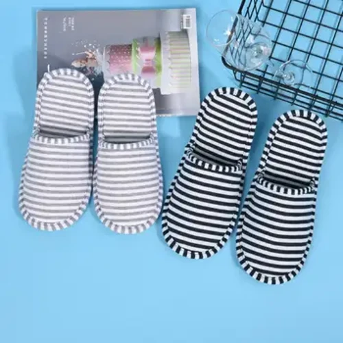 2020 Hjemmetøfler Varme Vintersko Sammenleggbare Unisex Stripe Print Sklisikkert Tykke Utendørs Hotellreisetøfler menn og kvinner