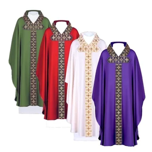 ʻO ʻEulopa a me ʻAmelika Hui Pū ʻIa Amazon Medieval, Nā ʻaʻahu kala paʻa, nā ʻaʻahu hana o ke kahua, nā lole pule kahuna patchwork.