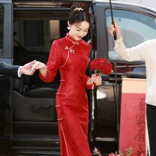 Pinahusay na Disenyo na Perpekto para sa Wedding Bridal Party Banquet Dinner New Arrival Cheongsam Dress sa Triple Red Jacquard With