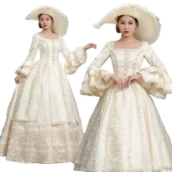 Middelalderlige vintage brudekjoler viktoriansk europæisk firkantet blonde blomsterperler satin gotisk brudekjole med hat