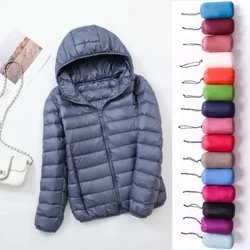 Plus Ukuran Tipis Light Down Jaket Wanita 2023 Musim Gugur Musim Dingin Ramping Pendek Berkerudung Hangat Putih Bebek Mantel Wanita Pakaian Luar Streetwear