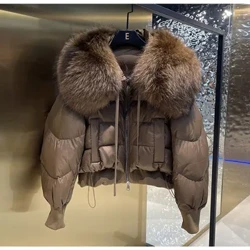 Cóta Dúin Dúin Bán 90% Nua 2023 Jacket Puffer Geimhridh Mná Páirceanna Gearr Tithe Tiubh Fionnaidh Racún Nádúrtha Fíor-Nádúrtha Mná Scaoilte