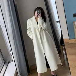 Cappotto elegante midi in misto lana Cappotto coreano da donna addensato lungo con fasciatura Capispalla oversize con lacci Cardigan bianco Cappotto di lana