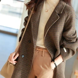 Mantel Wanita Fashion Kantong Kotak-kotak Campuran Wol Mantel Wanita Tebal Hangat Single Breasted Elegan Jaket Musim Dingin Panjang Wanita 2022