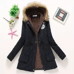 2023 Ny höst Vinter Kvinnor Bomullsjacka Vadderad Casual Slim Coat Broderi Huvparkas Vadd Varm överrock Modeparkas