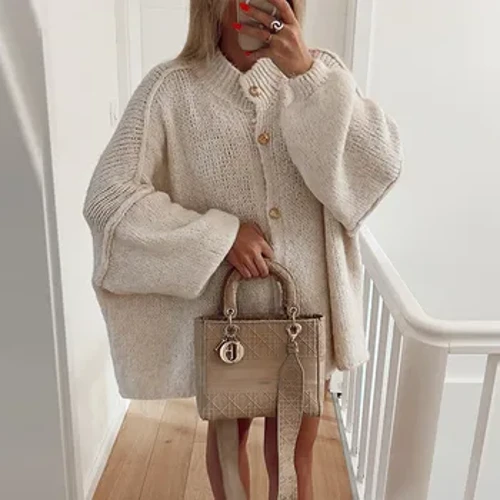 ʻO Cardigan keʻena maʻamau no nā wahine ʻaʻahu i ulana ʻia i ka umauma hoʻokahi ka lōʻihi o ka ʻāʻī o ka ʻāʻī 2024 pūnāwai All-match Top