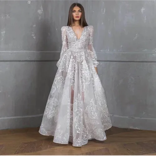 Na lole mare o na wahine Appliques Boho Beach Sexy Spaghetti Straps Lace Bridal Gowns Open Back