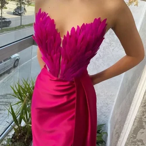 Izingubo zakusihlwa ezi-Sexy Off Shoulder Feather Evening Abesifazane Umphetho Omkhulu Ingubo Imfashini I-Lady Party Iklabhu Ingubo Yomshado Yosaziwayo Wodumo