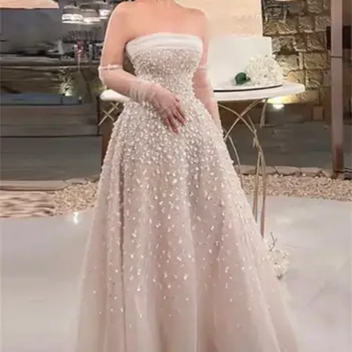 I-Saudi Arabia Beige Prom Igqoka Oku-Sexy Umugqa Ofakwe Ubuhlalu Izingubo Zokuhlwa Ezinhle Kwabesifazane Izingubo Zephathi Yomshado Ngamagilavu