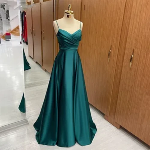 Drak Green A Line Formelle kjoler V-hals plissert festkjole til bryllup Spaghetti stropp Spesielle anledninger kjoler robe soirée