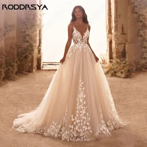 RODDRSYA Bretele spaghete Rochii de mireasa cu stralucire Decolteu in V Tulle stralucitoare cu aplicatii Rochii de mireasa din dantela boemia fara spate Plus Size