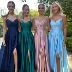 Eenvoudige spaghettibandjes satijnen galajurken lange zijsplit formele gelegenheid gala dames avondfeestjurk