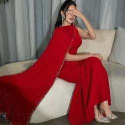 Rotes Meerjungfrau-Abendkleid mit einem Schulterstück, Perlenbesatz, Saudi-Arabien, Ballkleid für Damen, temperamentvolles Abendkleid