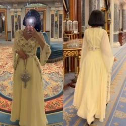 Abiti da cerimonia a maniche lunghe in jersey con paillettes floreali drappeggiati da spiaggia con scollo a V e scollo a V su misura