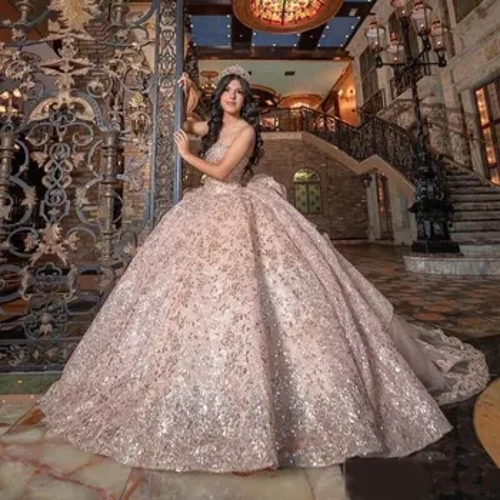 Roosa kullast sädelevate kristallidega aplikatsioonid, vibu Quinceanera kleidid, õlgadest lahti kaunistatud pallikleit, armsad Vestidos, 15, tüdrukud, 2024