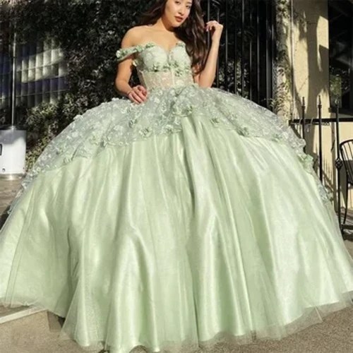 ʻO ke Aliʻi Pōʻani Poʻohiwi nani ma waho o ka poʻohiwi, ʻaʻahu Quinceanera Romantic 3D Flower Applique me ka lole Cape Sweet 16.