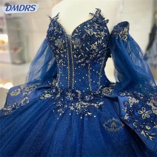 Laei Polo a le Tama'ita'i Fa'atama'ita'i E leai se fusi, La'ei Quinceanera La'ei Fa'amanati 3D Fugala'au Fa'apipi'i Fa'atasi ma le Cape Sweet 16 La'ei Vestido De