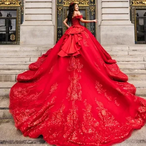 Gaun Quinceanera Berpayet Berkilau Merah Tua Off Bahu Appliques Bengkak Ruffles Kereta Katedral Kristal Prom Vestido 15