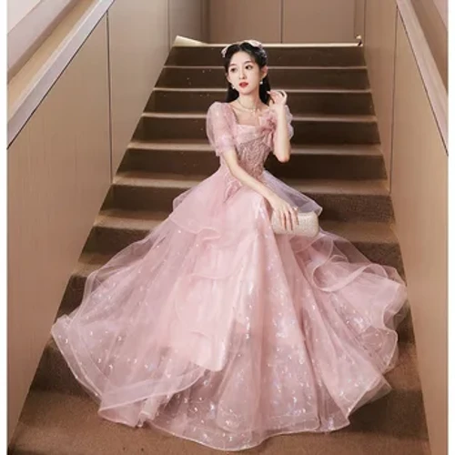 Arratsaldeko soineko arrosa gozoa Frantziako lepoko karratua Beaded Beaded Quinceanera soinekoak Aplikatu bikainak Printzesa Tarta Party soineko luzea