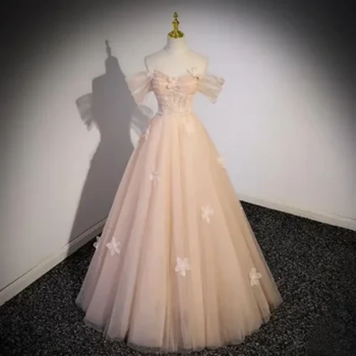 Rochie elegantă de Quinceanera cu umăr în afara taliei subțiri Rochii de sărbătoare cu flori tridimensionale cu aplicații Rochii de 15 ani