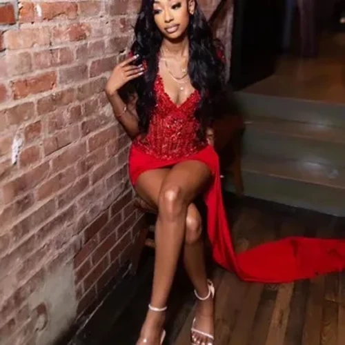 Kırmızı Sparkly Kısa Balo Mezuniyet Elbiseleri Yan Tren ile Lüks Elmas Kristal Doğum Günü Partisi Elbisesi vestidos de gala mujer