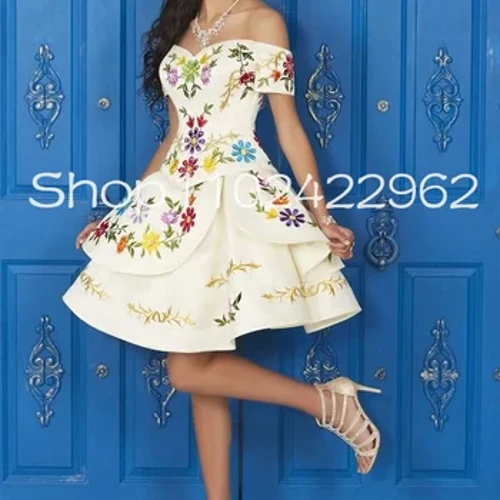 Little White Dress Short Off Shoulder Prom Homecoming Dresses Floral Embroidery Corset Evening Gown 15 años mexicanos