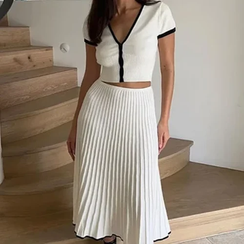 Kötött Patchwork 2 részes szettek Női Crop Top hosszú A-vonalú szoknyák Felszerelések Illő szettek Kötöttáru Slim Fit Redős szoknya Kötöttáru
