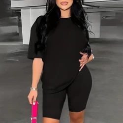 Musim Semi/Musim Panas Warna Solid Set Dua Potong Lengan Pendek Bahu Drop untuk Pakaian KasualTT-shirt dan Celana Pendek Ketat Pakaian Wanita