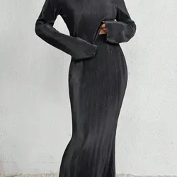 2024 Desain Anyar Wanita Atasan Pendek + Rok Setengah Set Slim Fit Kasual Hitam lan Jambon Kasedhiya