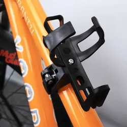 Lätt flaskhållare Cykel Cykel Dryck Flaskställ Burar Cykling Vattenkoppsfäste Mountain Road Bike Tillbehör Roterbar