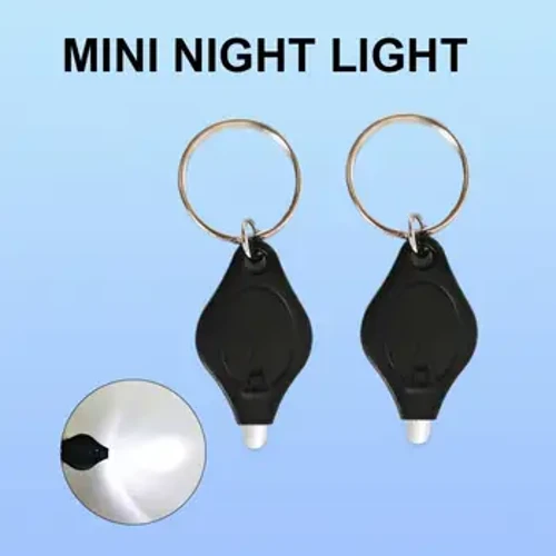 I-Mini Key Chain Light Outdoor Camping Emergency Key Ring Light I-Ultra Ithoshi Elincane Elincane Elakhelwe ngaphakathi CR2016 Ibhethri Elisha