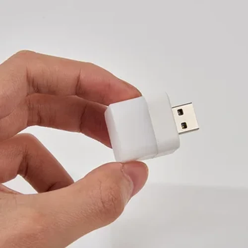 I-1Pcs USB Plug Lamp Mini I-LED Ebusuku Isibani Samandla Ibhange Lamandla Ukushaja Amalambu Encwadi Encane Efunda Umjikelezo Izisetshenziswa Zokuvikela Amehlo Izibani Zekamu