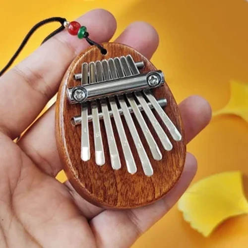 1PC Mini Kalimba 8 taustiņu īkšķi klavieres jauks pārnēsājams instruments iesācējiem Izsmalcināts dāvanu komplekts bērniem mini instrumentiem Kalimba