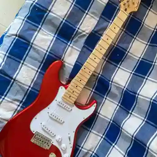 Skicka inom 3 dagar stratocaste-r custom body 6-strängad röd elgitarr i lager