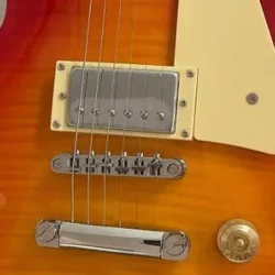 Adaty elektrik gitara, Bal gradient gaplaň nagşy, gol goragçysy, ätiýaçda, ýyldyrym paketi