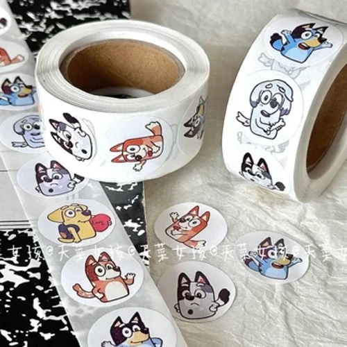 500 o daflenni/rôl Bluey Bingo Sticeri Teulu wedi'u Selio Sticeri Anime Cartwn Ciwt Cylchlythyr Diy Labeli Dyddiadur Albwm Ffotograffau Addurnol