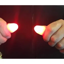 2/4PCS Magic Trick Fingers Daumen mat LED Batterie Powered Magic Requisiten Halloween Magic Trick Fingers Daumen Spillsaachen Fir Erwuessener Kand
