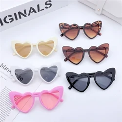 Kids Fashion Heart Design Sunglasses Toddler Baby Girls Boy Bata Panlabas na Anti-UV Sun Glasses Photography Accessories