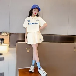 Set Kaos Polo Musim Panas Remaja Gadis, Kaos Kerah Sederhana dan Modis + Rok Penyambungan Set Dua Potong untuk Pakaian Rumah