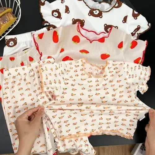 Bé Tập Đi Nhà Mùa Hè Quần Áo Pyjama Bộ Bé Gái In Hoa Đồ Ngủ Bộ Đồ Dáng Rộng Họa Tiết Hoa Ngắn Tay Tee + Quần Ngắn