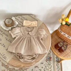 2024 Sommar Baby Kläder Klänning Set Flickor Söta Lattice Toppar + Bloomer Toddler Spädbarn Pläd Söt Blommig Outfit 2ST