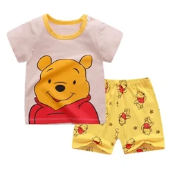 Winnie Pooh Dễ Thương Trẻ Em Phù Hợp Với Áo Mùa Hè Quần Áo Hoạt Hình Thời Trang Bé Trai Ngắn Tay Phù Hợp Với Áo Thun + Quần Short Bộ 2 món